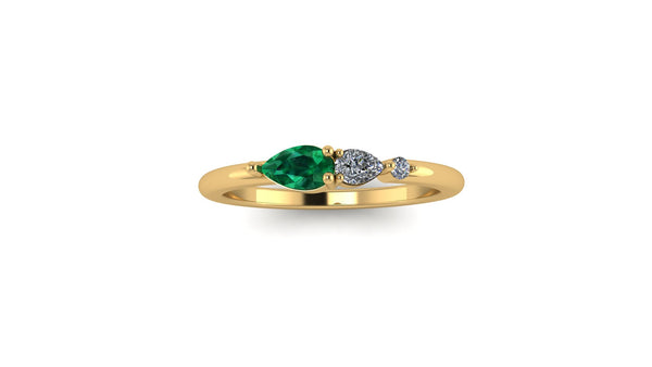 Petite Pears Ring