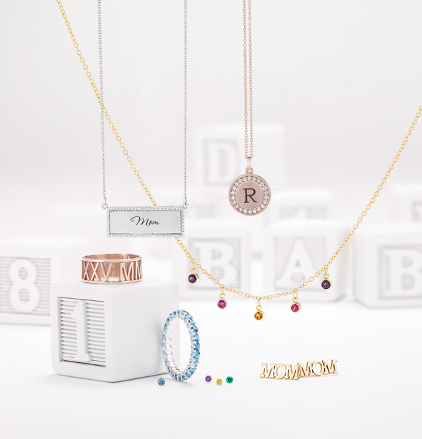 Circle Signet Diamond Halo Necklace