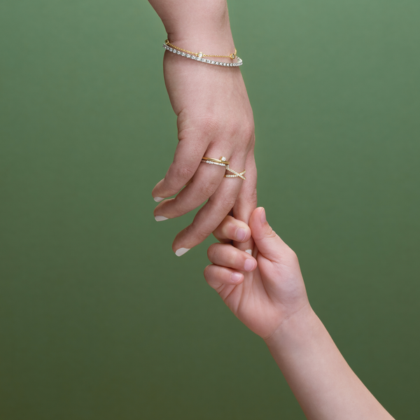 Stationary Three Stone Petite Band (Lab-Grown)