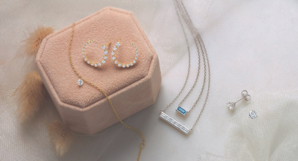 Scallop Hoop Earrings (Lab Grown)