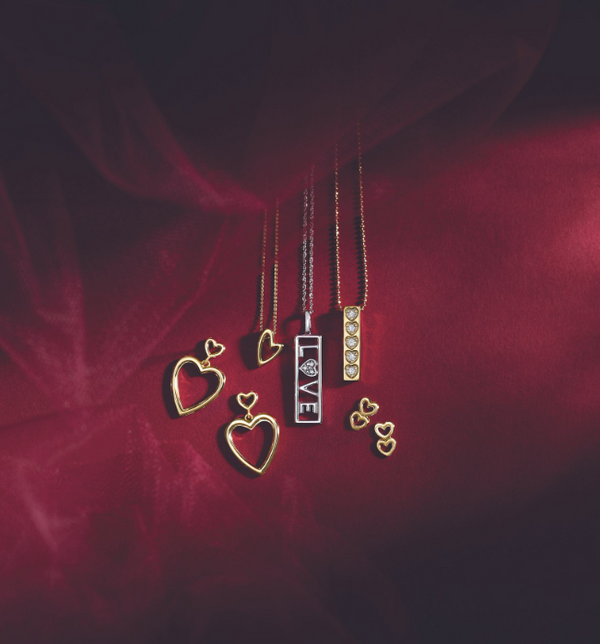 Hugs & Kisses 'XO' Pendant