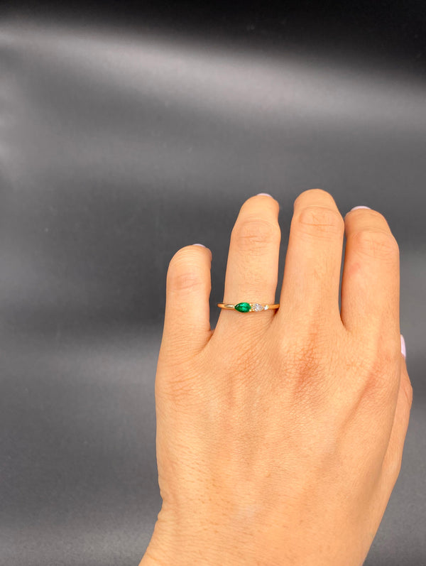 Petite Pears Ring